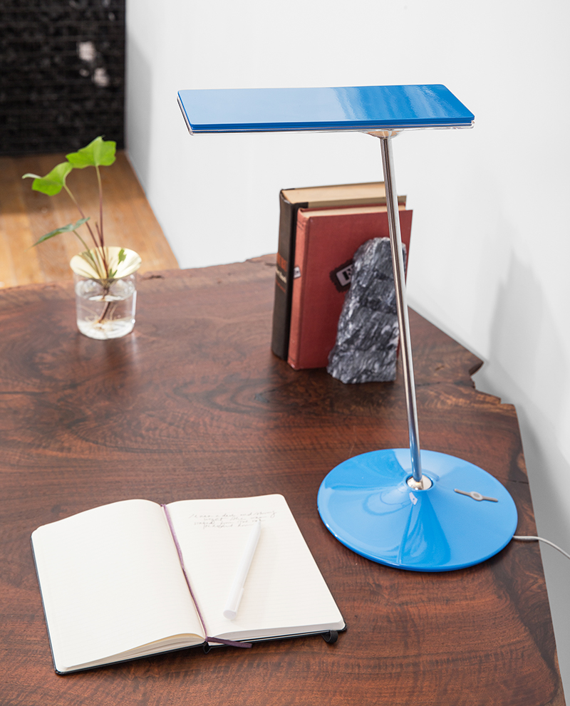 Uhuru Humanscale Office Design with Horizon Task Light
