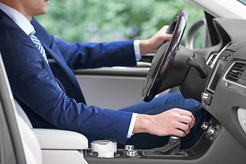 Mand Driving for Ergonomic Commute